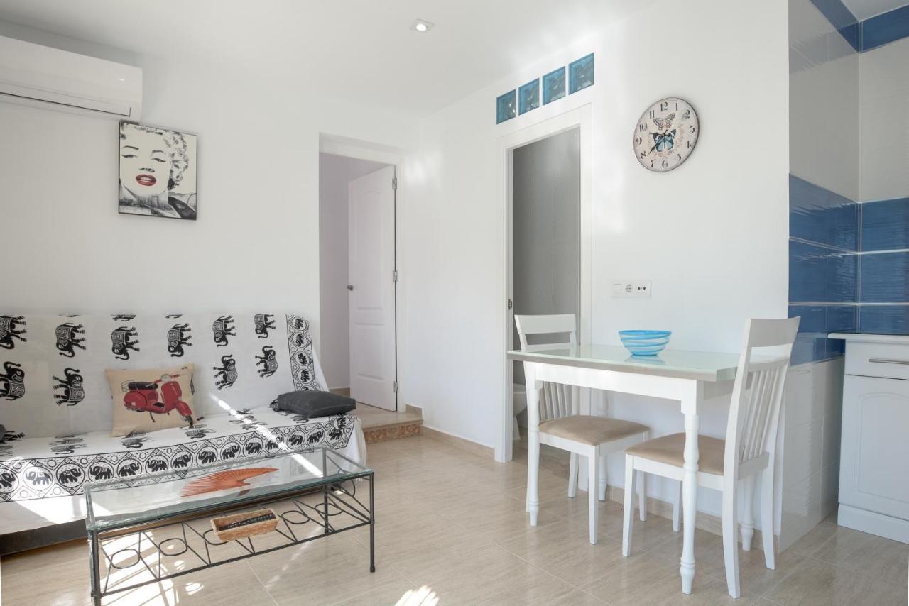 Apartamento Juan 1 科尼尔-德拉弗龙特拉 外观 照片